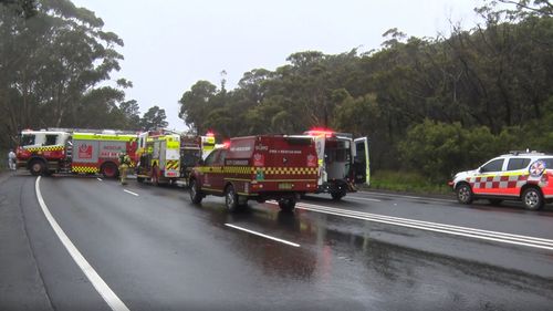 T﻿en people have been taken to hospital in a serious condition after a multi-car crash in the NSW Blue Mountains.