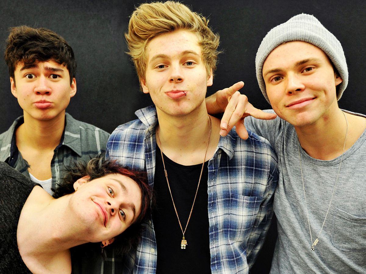 5 Seconds Of Summer S Luke Hemmings Accused Of Using Escorts Cocaine By Ex 9celebrity