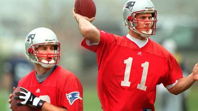 QBs - Tom Brady (left), Drew Bledsoe (right) 2001