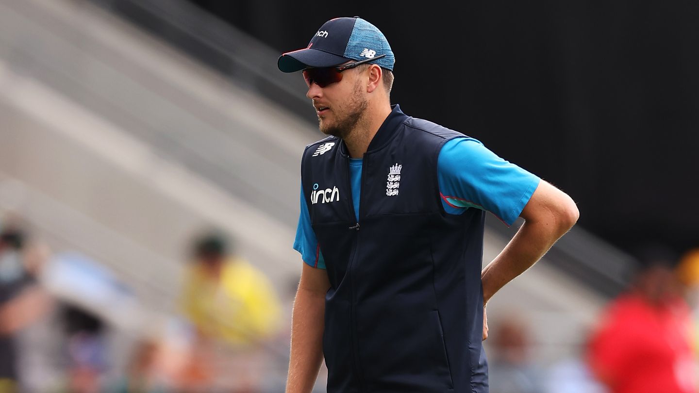 LIVE: Injury blow for England's star fast bowler