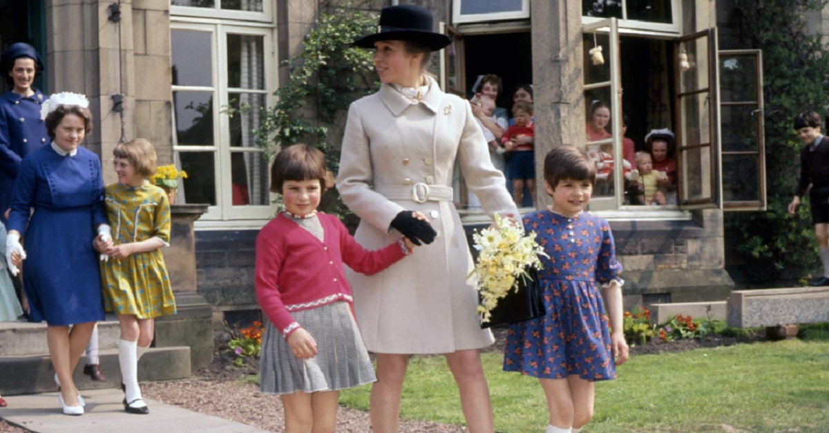 The Queen shares photos of a young Princess Anne for her 70th birthday - 9Honey