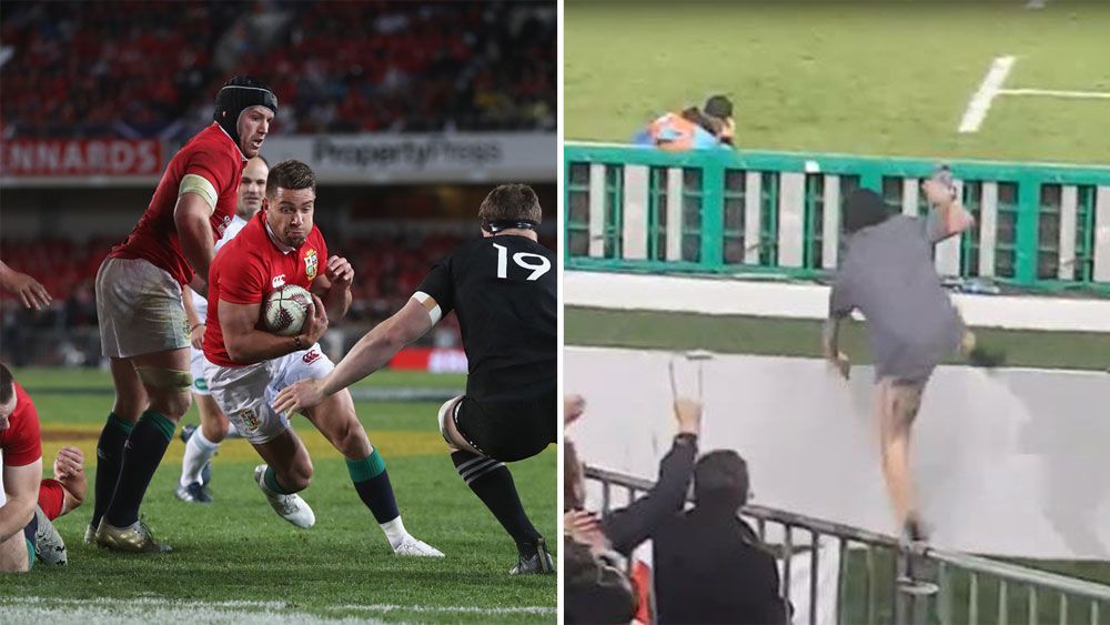 Naked man performs victory streak following New Zealand All Blacks' win over British and Irish Lions