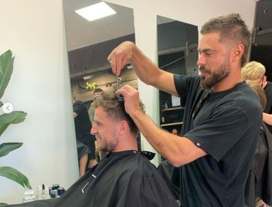 Zac Efron, haircut, barbershop, Adelaide, Istagram, photo