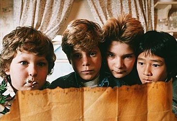 Which fictional pirate's treasure do the Goonies go in search of?