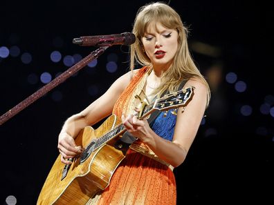 TORONTO, ONTARIO - NOVEMBER 14: EDITORIAL USE ONLY. NO STANDALONE PUBLICATION USE (NO SPECIAL INTEREST OR SINGLE ARTIST PUBLICATION USE; NO BOOK USE). Taylor Swift performs onstage during "Taylor Swift | The Eras Tour" at Rogers Centre on November 14, 2024 in Toronto, Ontario. (Photo by Emma McIntyre/TAS24/Getty Images for TAS Rights Management)