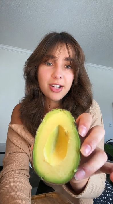 TikToker @ballehurns shares how to make avocado pasta dough