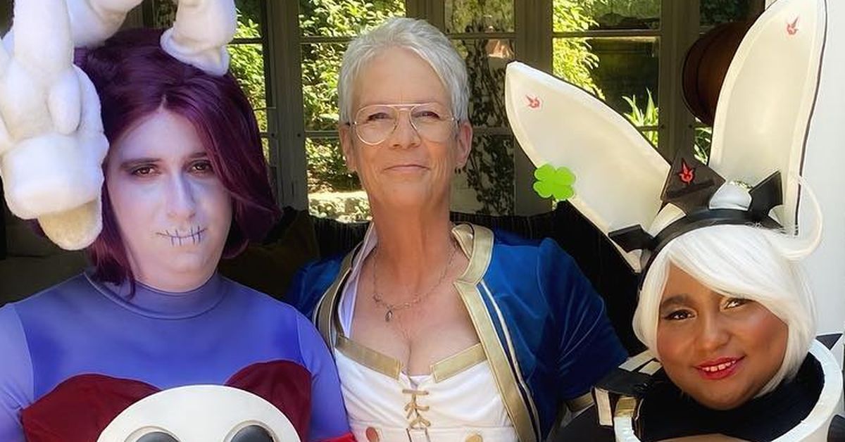 Jamie Lee Curtis officiates daughter Ruby's wedding to partner Kynthia in  cosplay-themed backyard ceremony - 9Celebrity