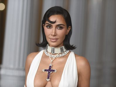 Kim Kim Kardashian Princess Diana Kalung Kontroversi