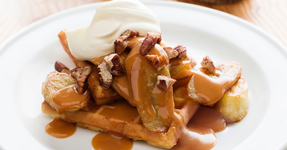 Banana waffles with warm butterscotch sauce - 9Kitchen