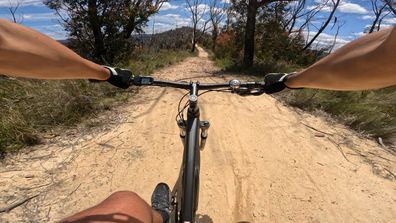 Fast down-hill section, mountain biking in the Blue Mountains