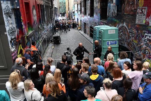 Fans gathered to watch Ed Sheeran performing in Hosier Lane in Melbourne. (AAP)