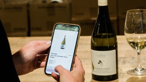 A﻿ussie drinkers will be soon be able to find their favourite tipple with their mobile phone.Booze shop, Dan Murphy's is launching a ﻿feature which will let shoppers track down that wine or other drink they loved, but don't know how to find.