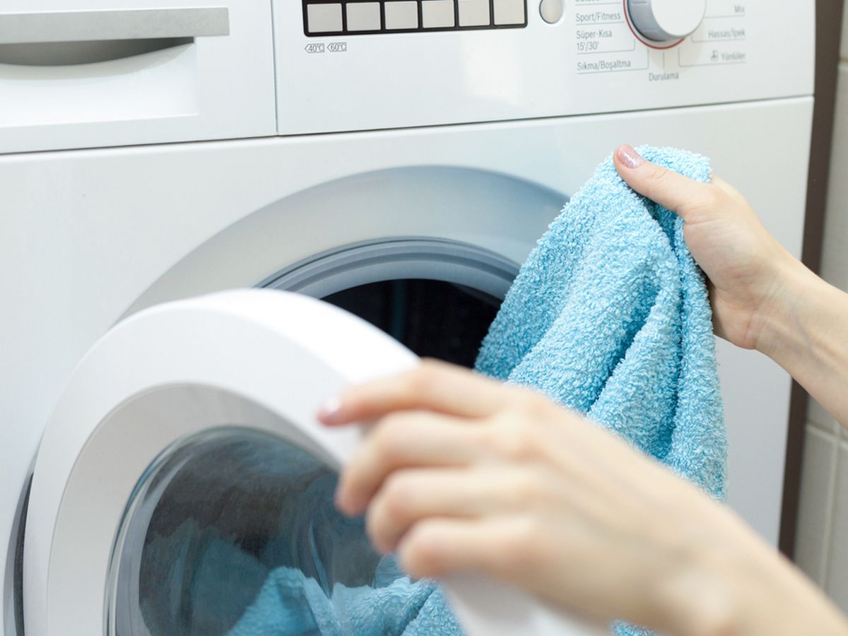 Is it ok to wash your tea towels with your other clothes?