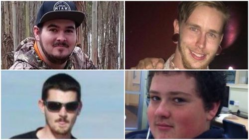 'Put your hard hats out': Devastated locals pay tribute to four tradies lost in Penola crash