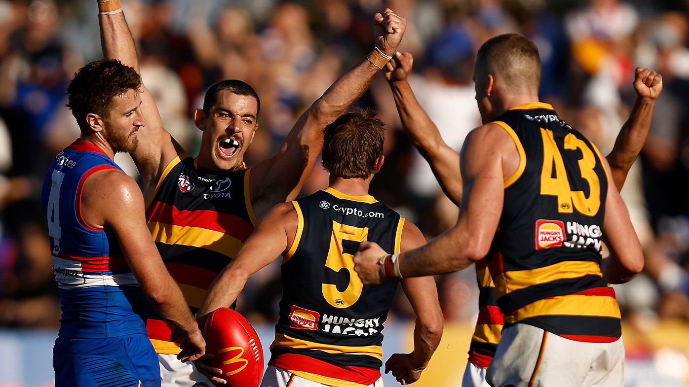 Taylor Walker sets new club record as Adelaide Crows stun Western Bulldogs