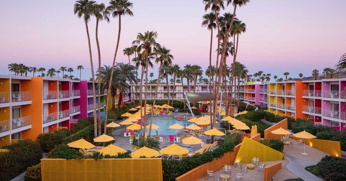 Palm Springs Pools The Best Hotel Pools To Laze Beside 9travel