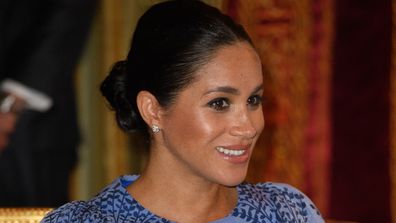 Meghan Markle pregnant blue dress