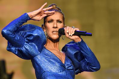 Céline Dion, singing, concert, on stage