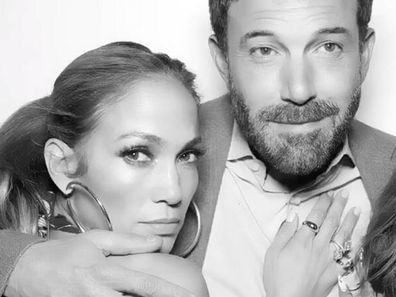 Jennifer Lopez, Ben Affleck and Leah Remini posed in a photo at a birthday party.