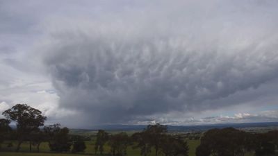 Daunting storm clouds sweep across Far North NSW