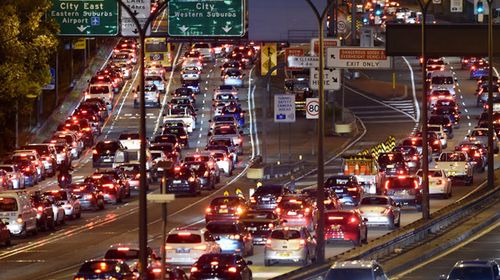 Sydney drivers spend four weeks a year in traffic: report