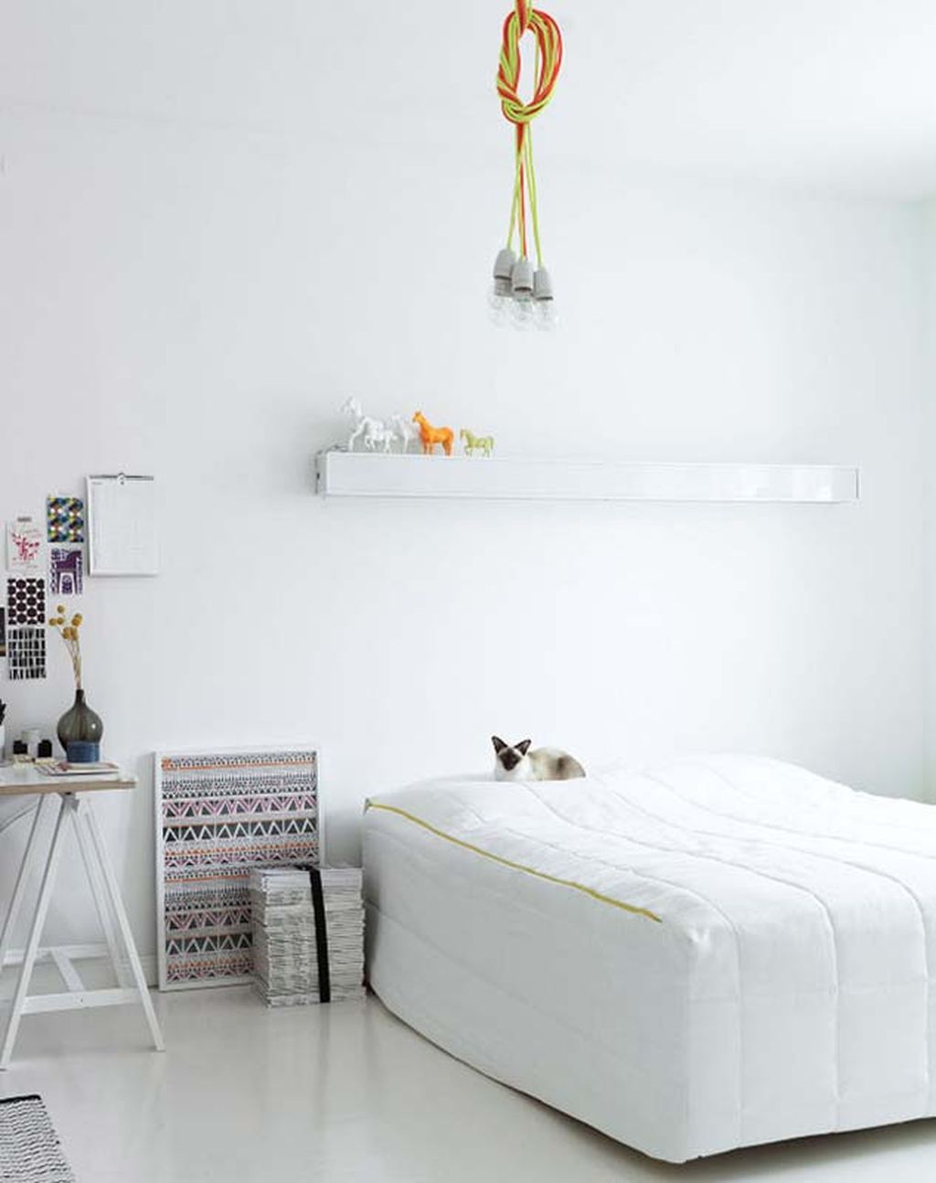 Seven Alternatives To A Traditional Bedside Table 9homes Seven Alternatives To A Traditional Bedside Table 9homes
