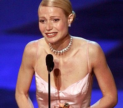 Gwyneth Paltrow delivers emotional speech at 1999 Oscars.