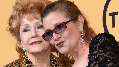 Carrie Fisher with her mother, movie star Debbie Reynolds. (AAP)