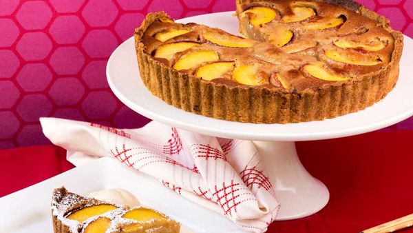 Lyndey Milan's macadamia nectarinetart