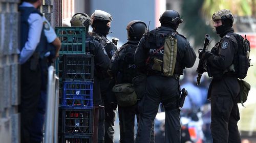 Martin Place siege: Chief sniper criticised response by tactical unit colleagues