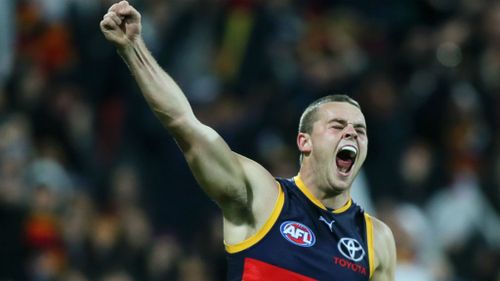 Adelaide Crows secure mid-fielder Brad Crouch until 2020