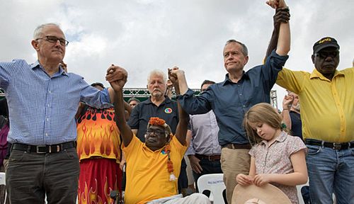 Prime Minister Malcolm Turnbull and Opposition Leader Bill Shorten at the Garma Festival in the Northern Terrritory. (Photo: AAP).