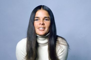 What happened to... Ali MacGraw?