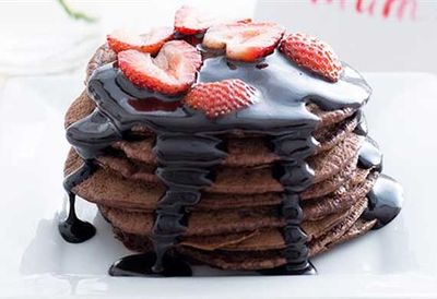 Vegan chocolate pikelets with chocolate topping