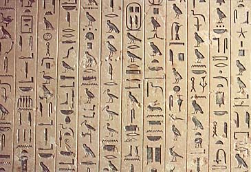 Which artefact was key to the decipherment of Egyptian hieroglyphs?