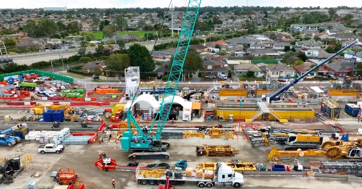 Thousands of Victorians to receive Anzac Day public holiday thanks to contract clause