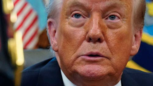 Donald Trump, E Jean Carroll tarafından cinsel istismar suçlamasıyla mahkum oldu.