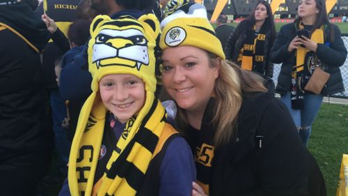 Fans were up before the sun this morning to watch the TODAY Show live from Melbourne ahead of the AFL Grand Final. 