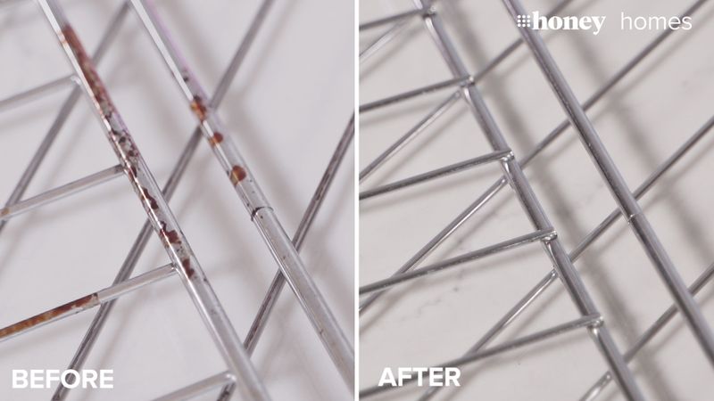The easiest way to clean your oven racks and oven door | Nine.com.au