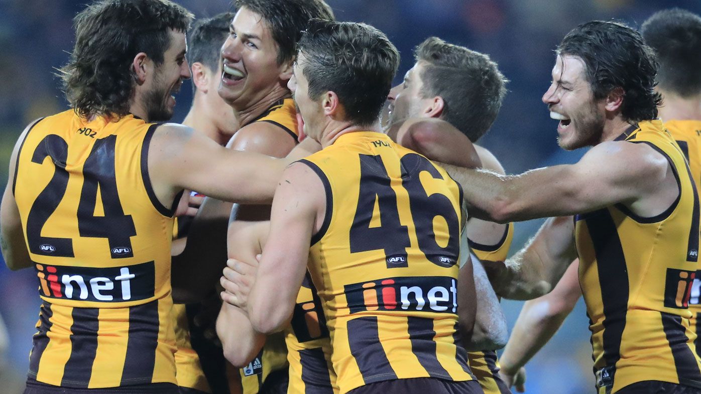 Hawthorn Hawks finish with wet sail to overrun St Kilda in AFL