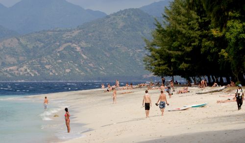 Australians warned of possible Bali and wider Indonesia terror threat over New Year's break