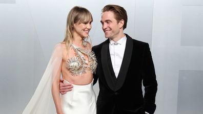 Suki Waterhouse and Robert Pattinson at the 2026 Vanity Fair Oscar Party held at the Los Angeles County Museum of Art on March 15, 2026 in Los Angeles, California. 