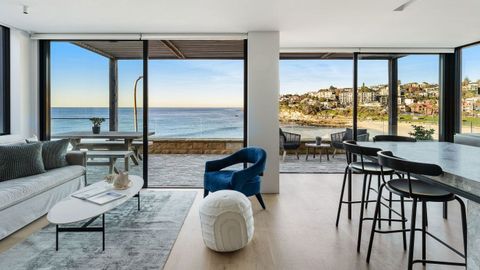 Real estate Sydney clifftop water views luxury