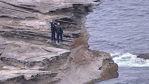 Police at the scene in Kurnell. (9NEWS)