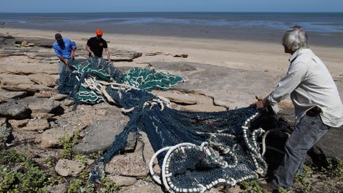 190919 Gulf of Carpentaria plastic fishing nets debris aerial survey research environment turtles damage news Australia