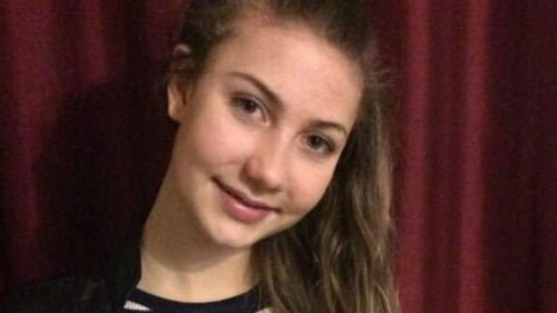 Police appeal to public to help find missing Melbourne girl