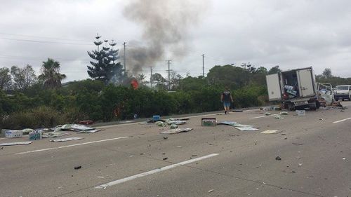 The M1 has been brought to a standstill following this morning's crash. (9NEWS)