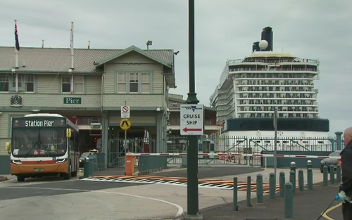 The ship departed Melbourne on schedule at 5pm. 