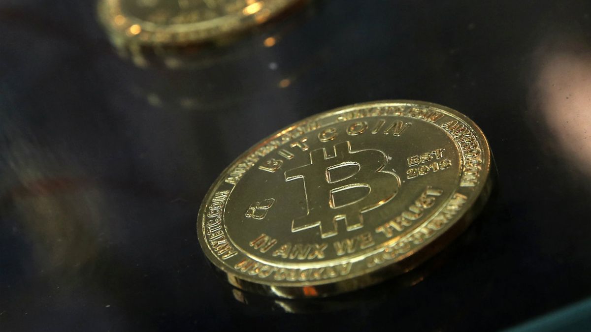 US government seizes $1 billion in Bitcoin from former dark web drug market  Silk Road