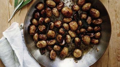 Pan-fried baby potatoes